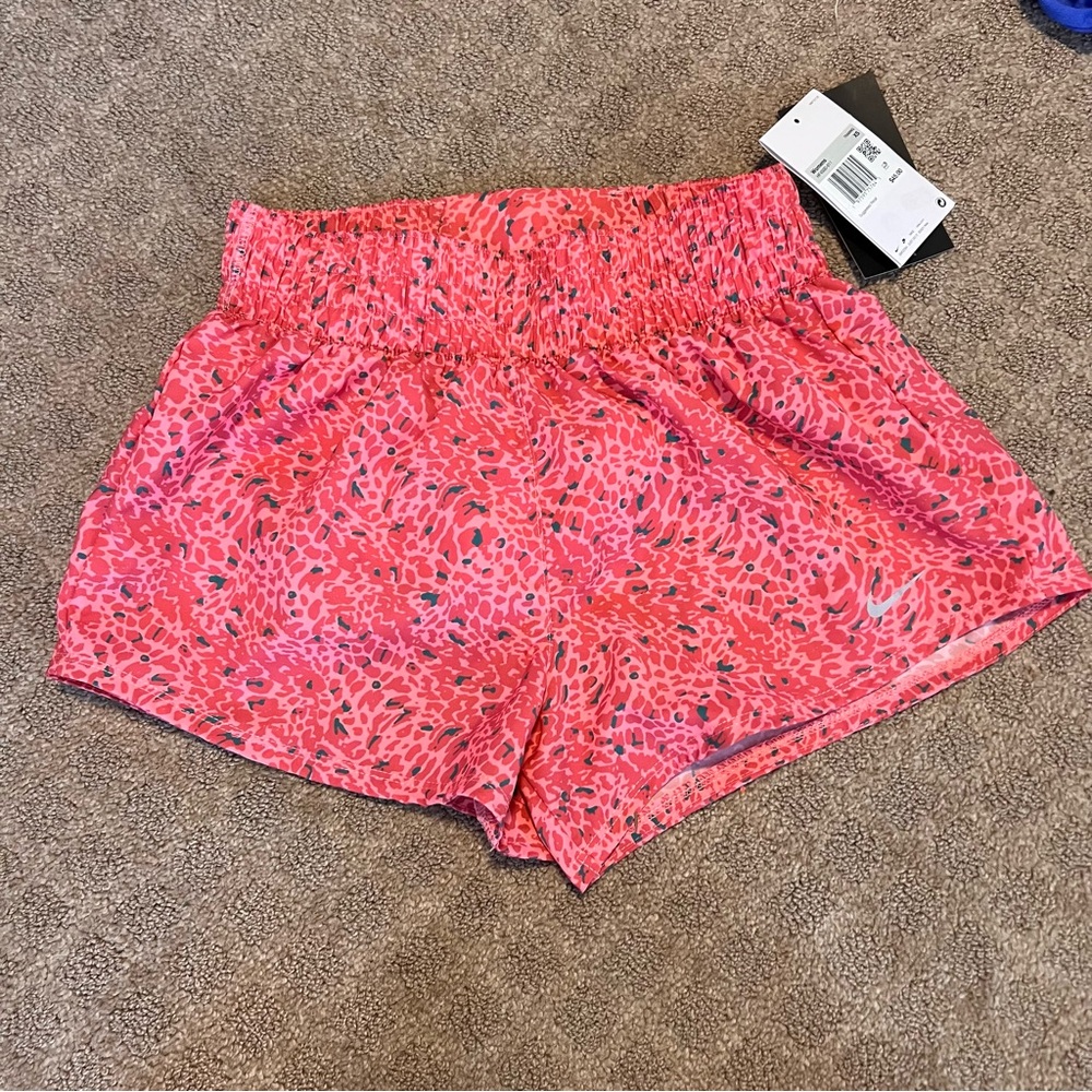 NWT Nike One Dri Fit Mid Rise Running Shorts